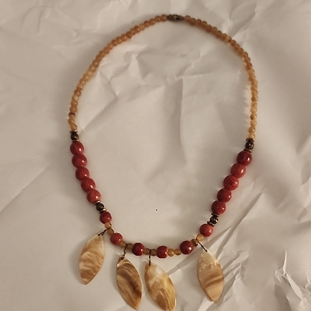 costume Elegant Red and Tan Beaded Necklace